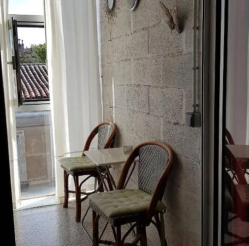 Apartment Un Pied A Terre